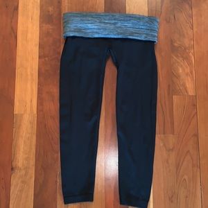 Black cropped leggings